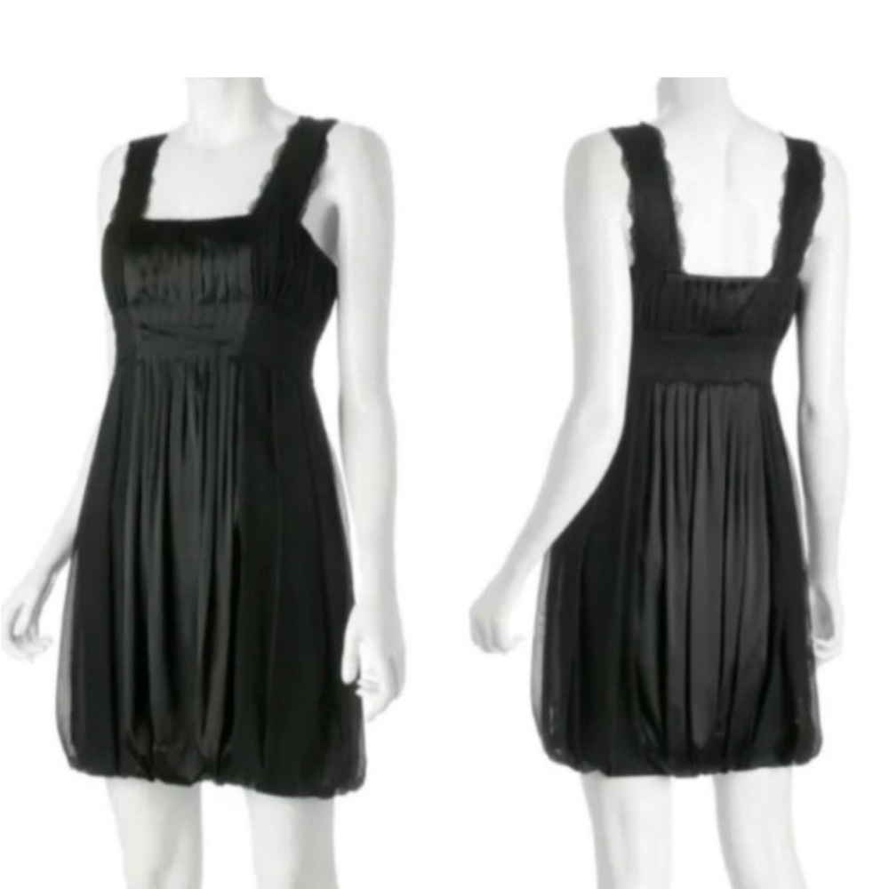 NWOT! DIANE VON FURSTENBERG Black 100% Silk Lace Mini Bubble Dress Size 4